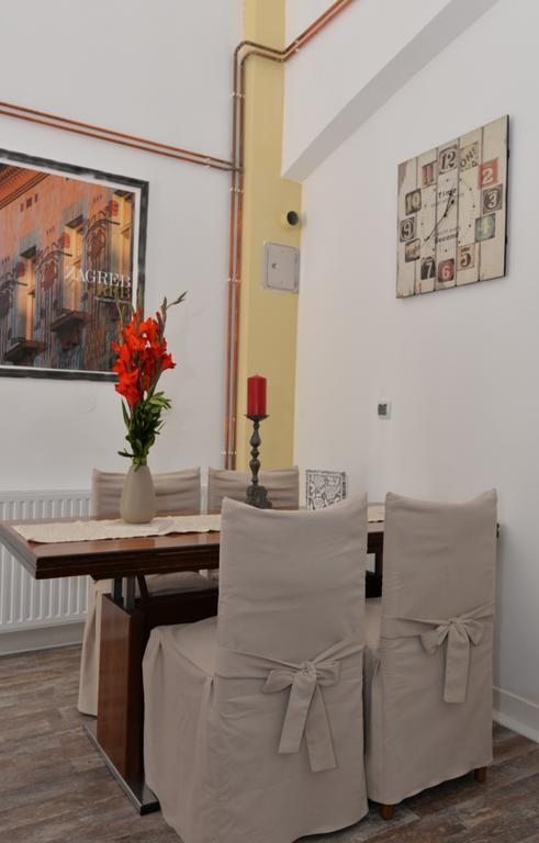 Olive Tree City Apartment ซาเกร็บ ภายนอก รูปภาพ